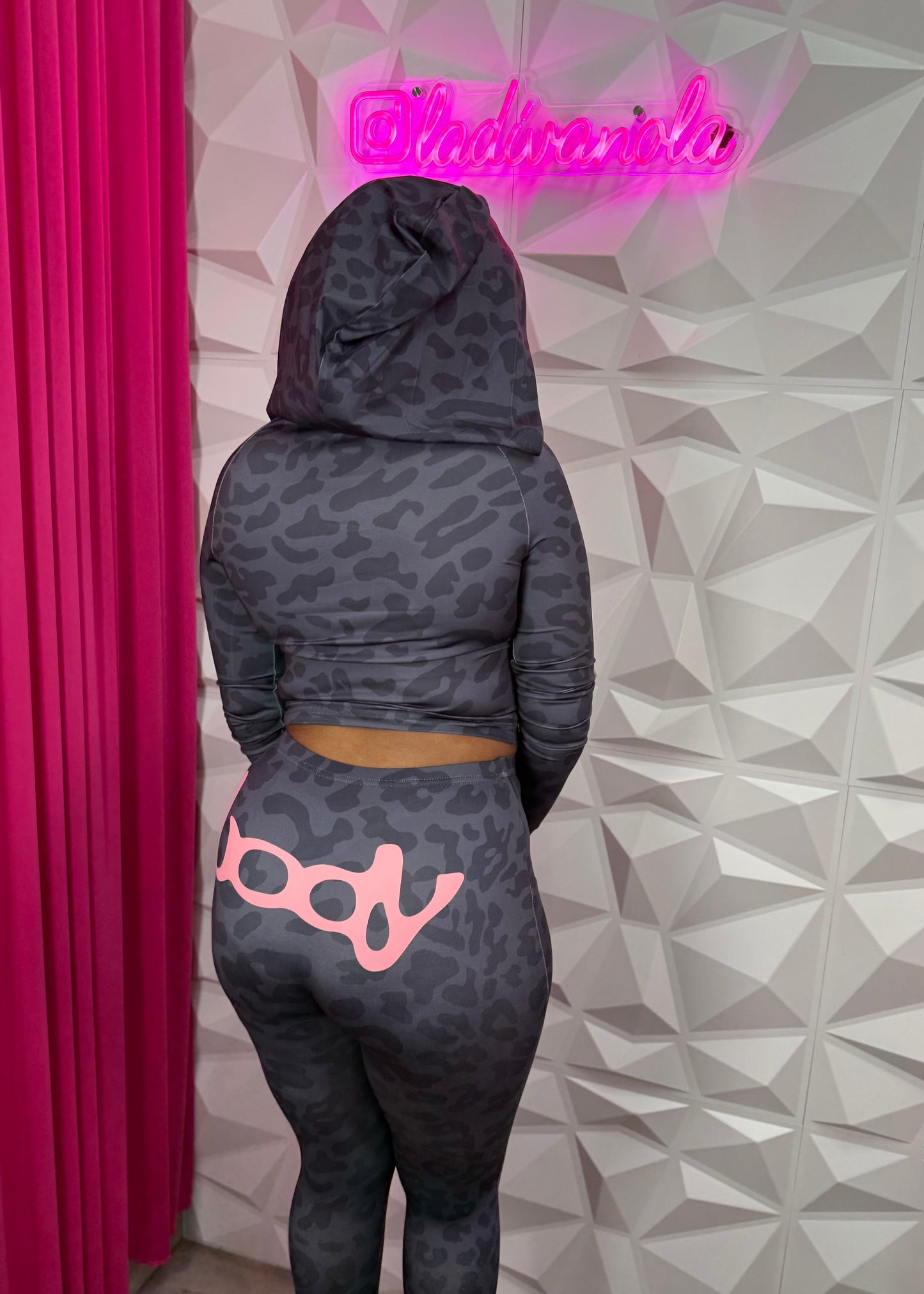 Body- Black CH